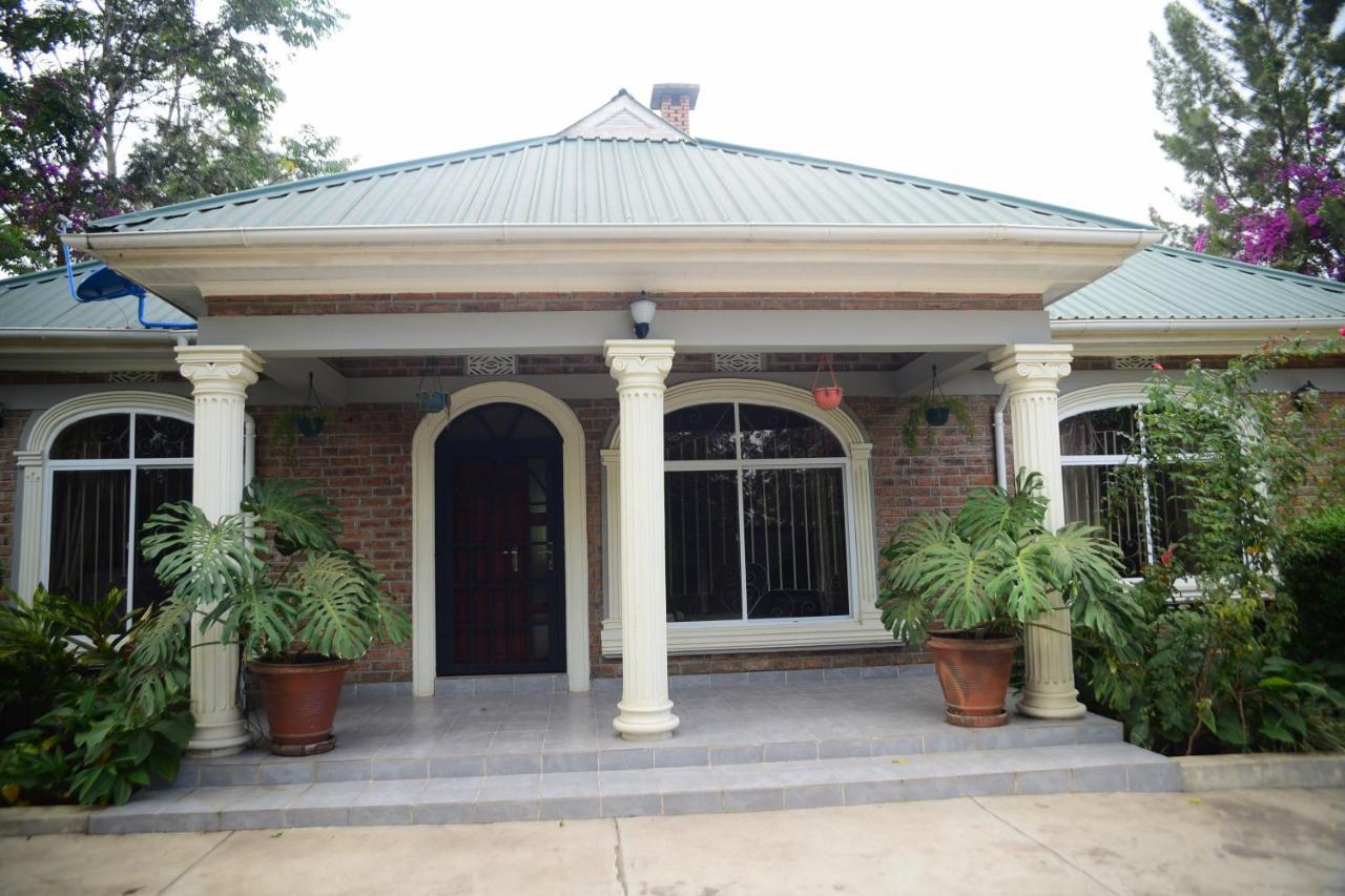 Charming Eco-Homestay Near Kilimanjaro International Airport อารูชา ภายนอก รูปภาพ