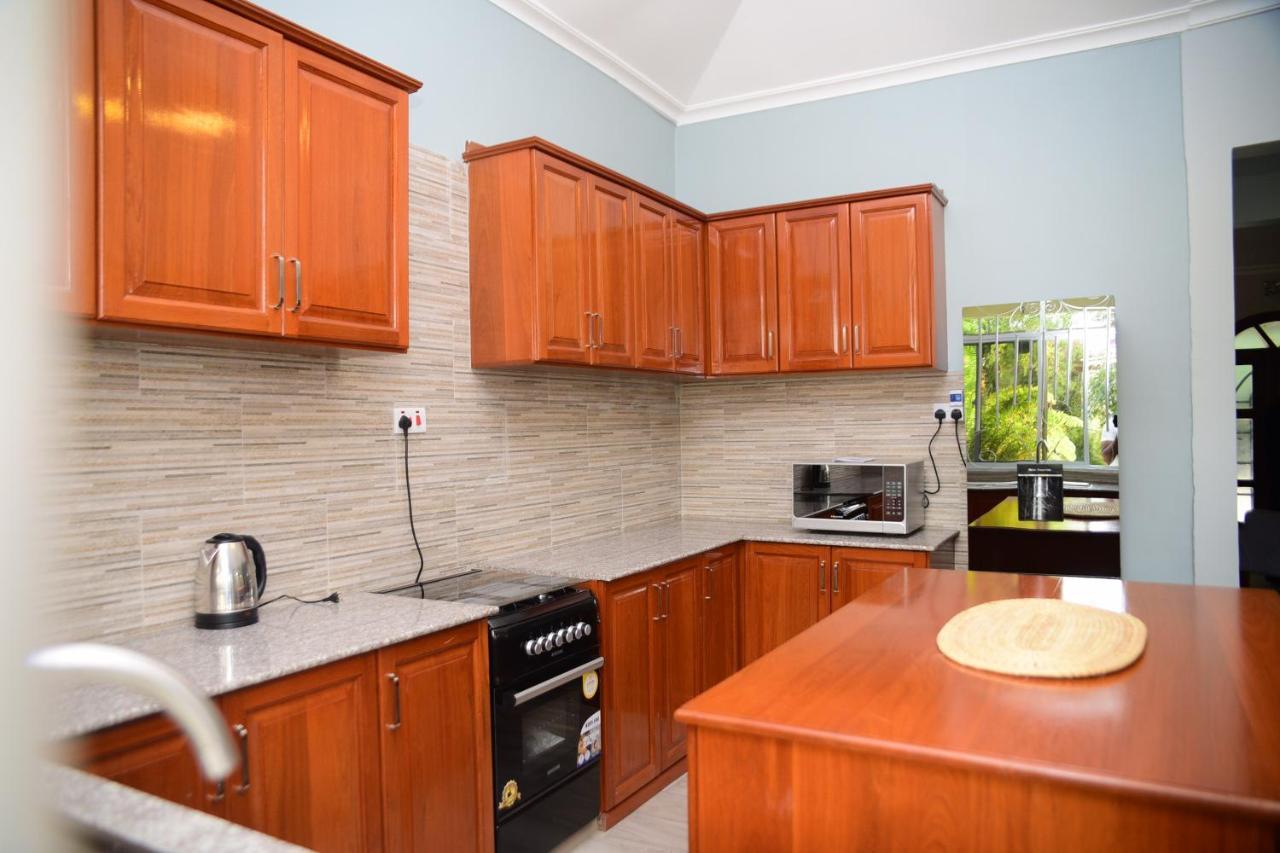 Charming Eco-Homestay Near Kilimanjaro International Airport อารูชา ภายนอก รูปภาพ